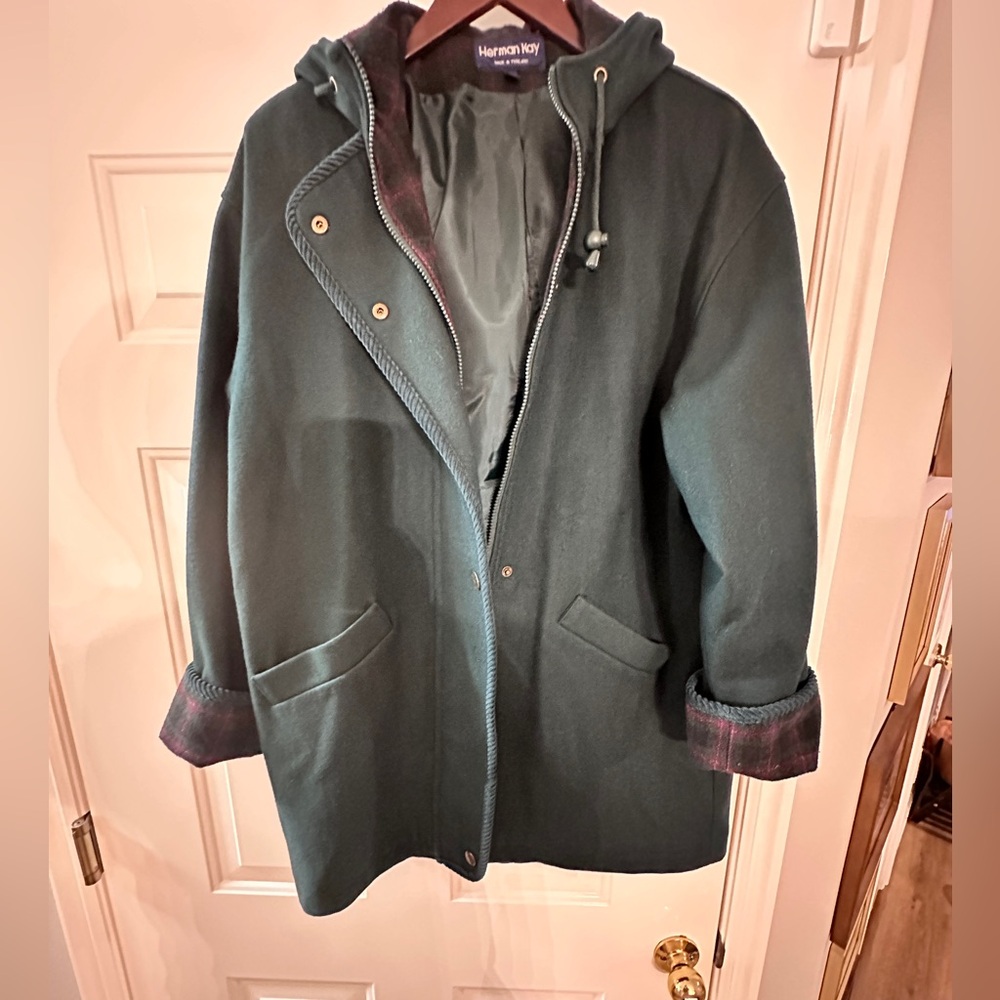Herman Kay Women’s long Coat. Size 12. Wool-blend green w plaid hood